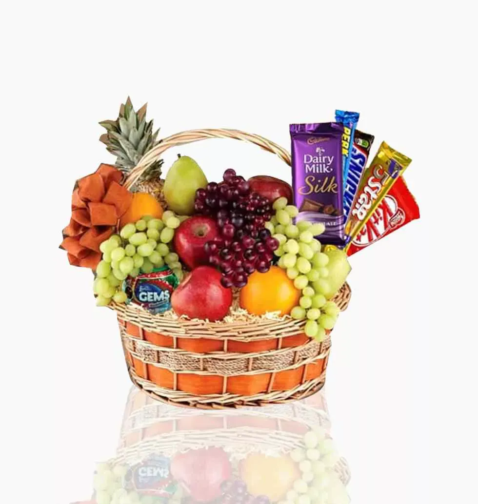 Gift Hamper With Mixed Fruits