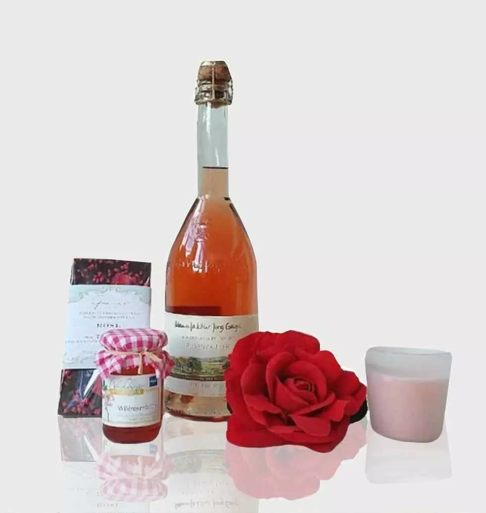 Set of Gifts With Rose Magic