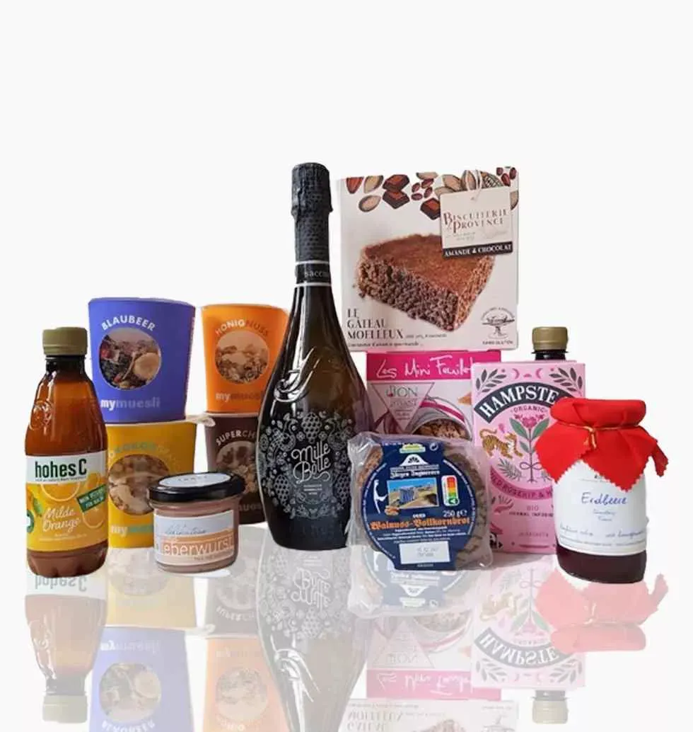 Gift Basket With Lucious Delectables