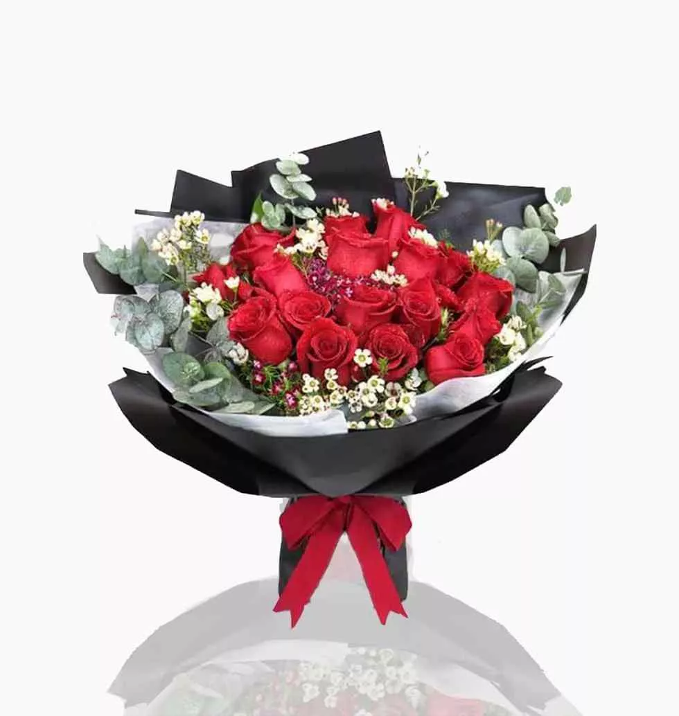 Florist'S Gift Of Red Roses