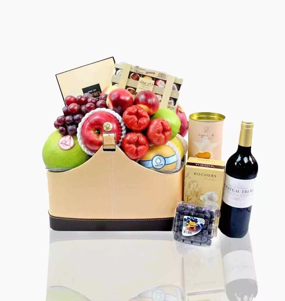 Luxurious Hamper With Wine