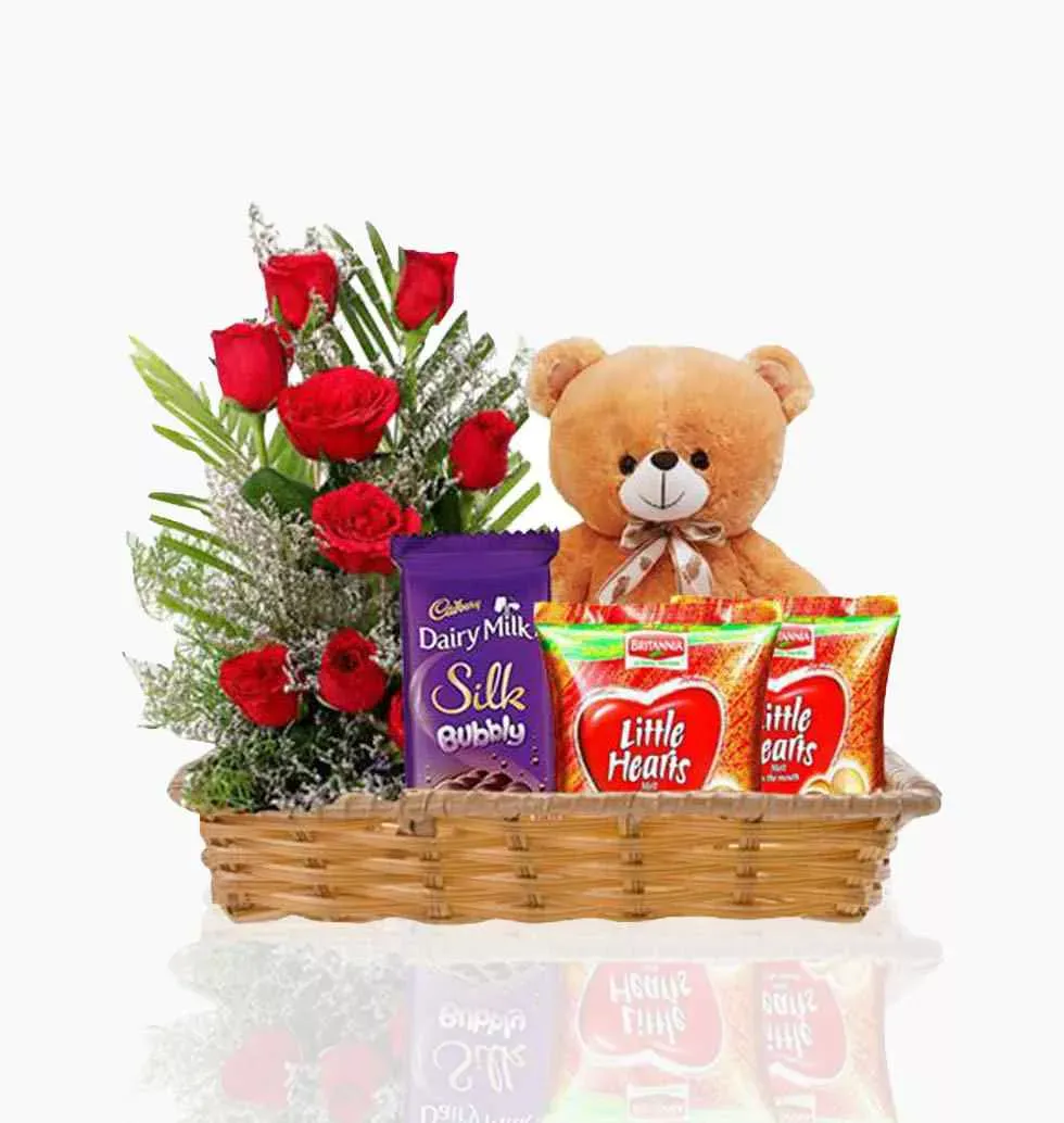 Roses And Romantic Gifts