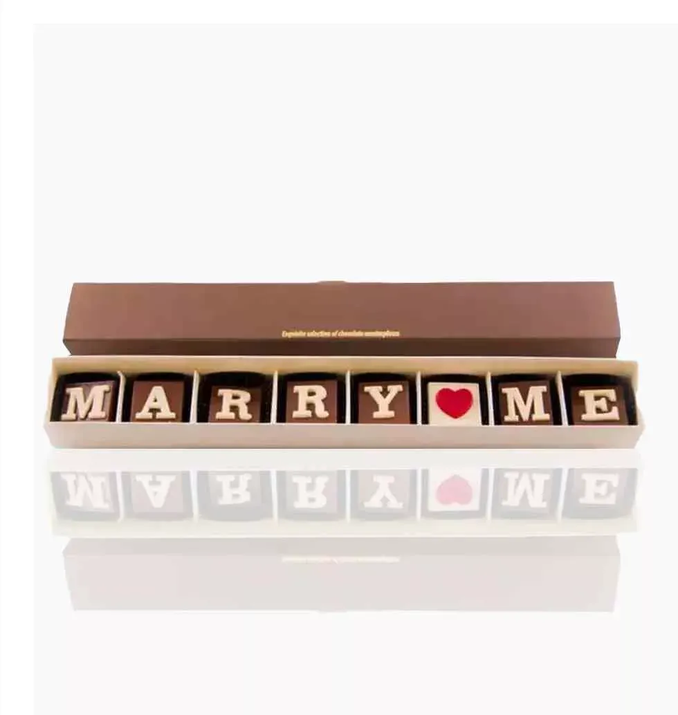 Box With Eight Pieces Chocolate