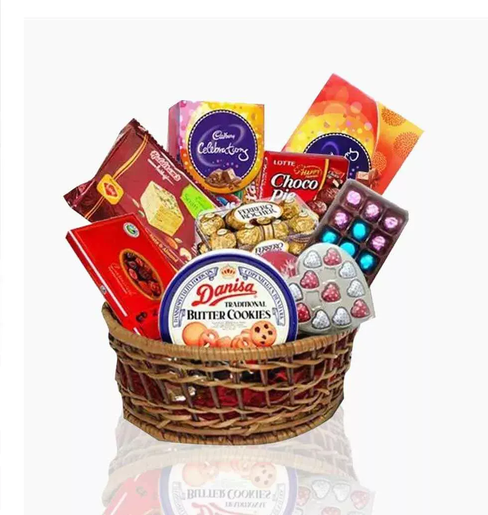  Gift Basket Of Combinations Of Desserts