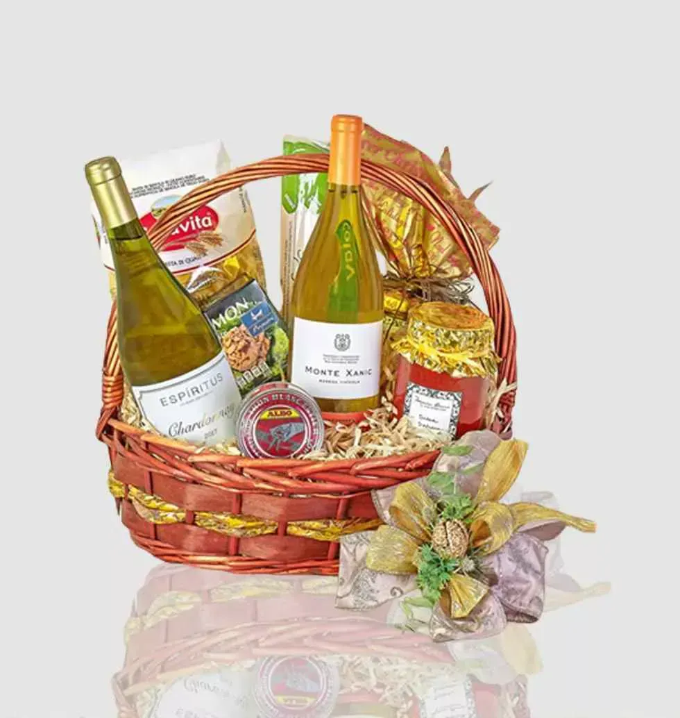 Deluxe Gourmet Pasta and Wine Gift Set