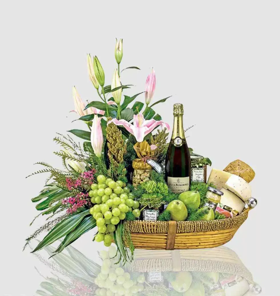 Fresh Harvest Delight Gift Basket