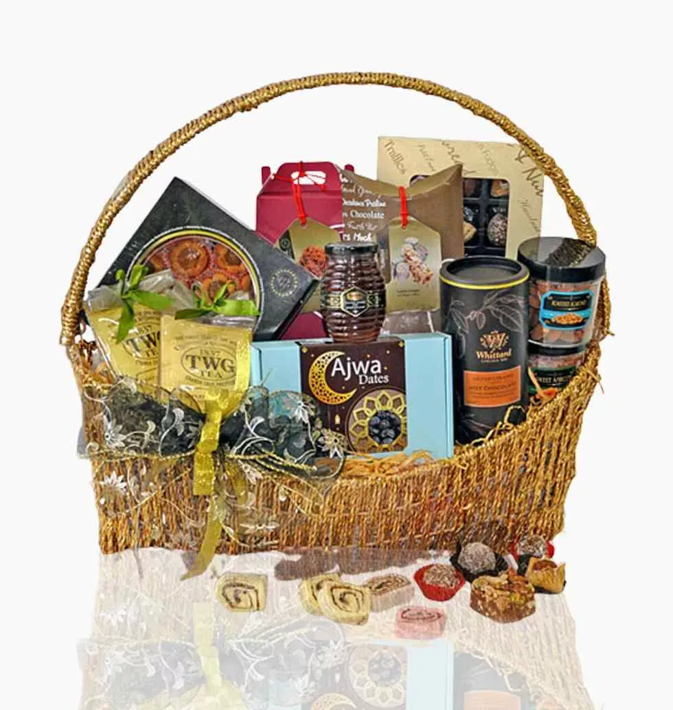 Sweet And Crunchy Gourmet Basket