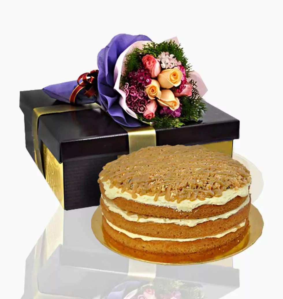 Cake with Butterscotch Cookies and Roses