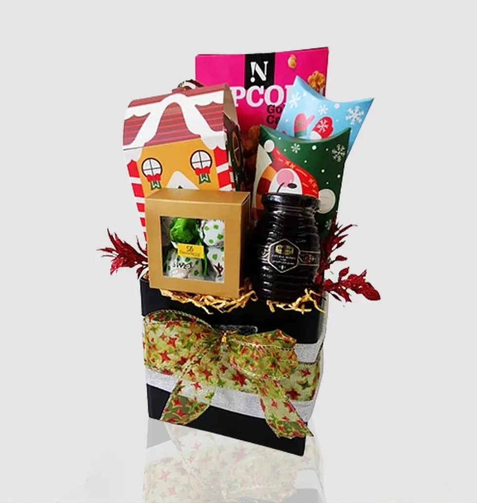 Deluxe Holiday Treats Gift Set