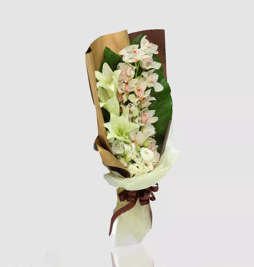 Order The Purity Hand Bouquet To Singapore