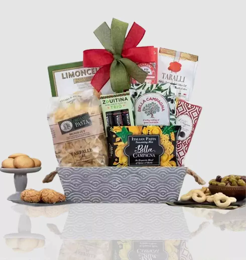 Gift Basket With Italian Delights